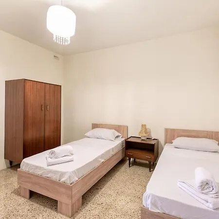 Spacious & Comfy 4br Maisonette In St Julians, Pv By 360 Estates Apartamento *